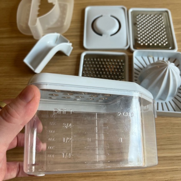 Norpro 6-in-1 Multi-Grater with Juicer & Storage Container – Stainless Steel - Picture 3 of 12